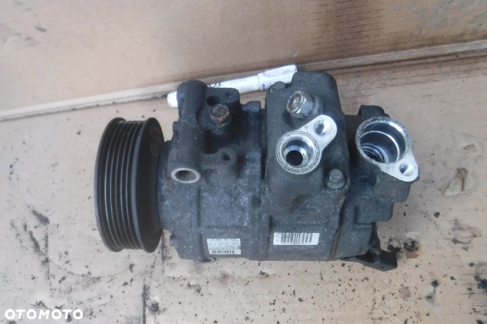 Audi A4 B8 A5 8T 2.0 TDI sprezarka kompresor klimatyzacji 8k0260805L - 1