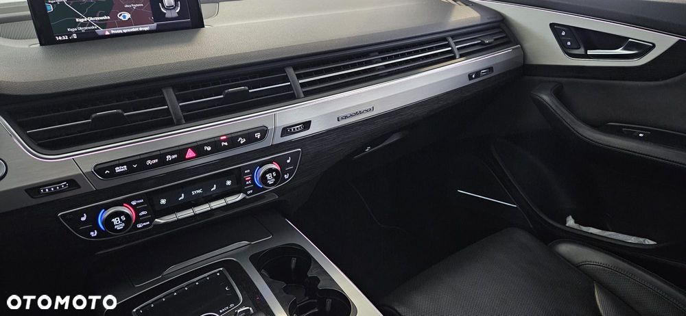 Audi Q7 - 16