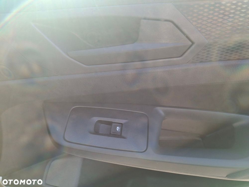 Volkswagen Caddy - 12