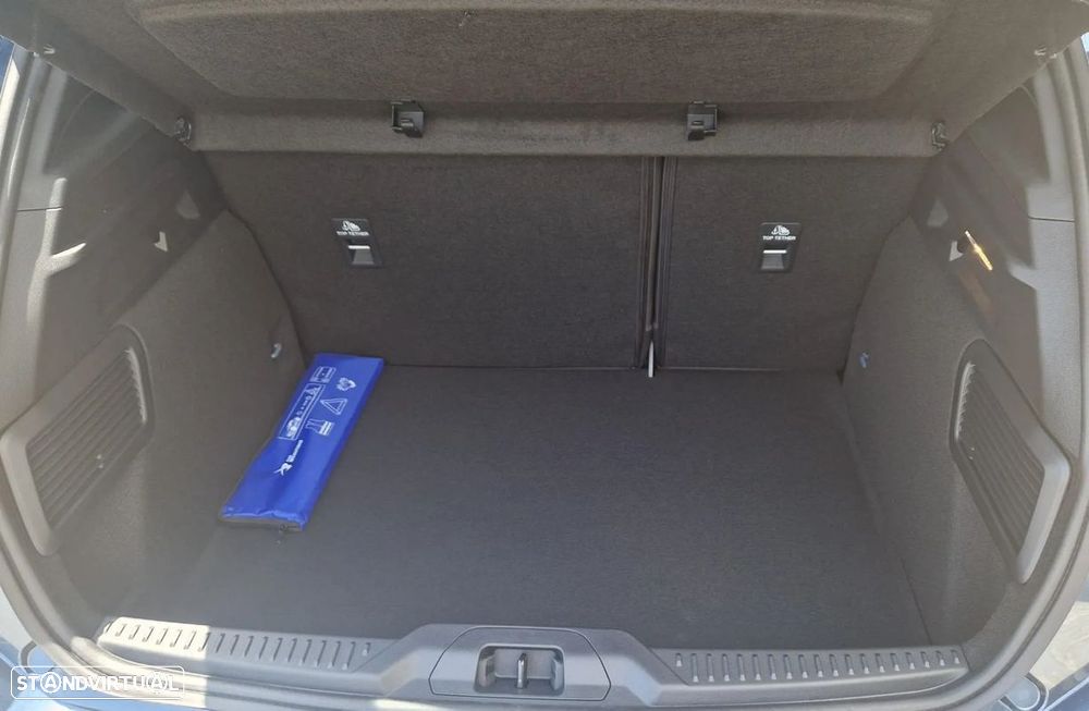 Ford Focus 1.0 EcoBoost MHEV ST-Line - 13
