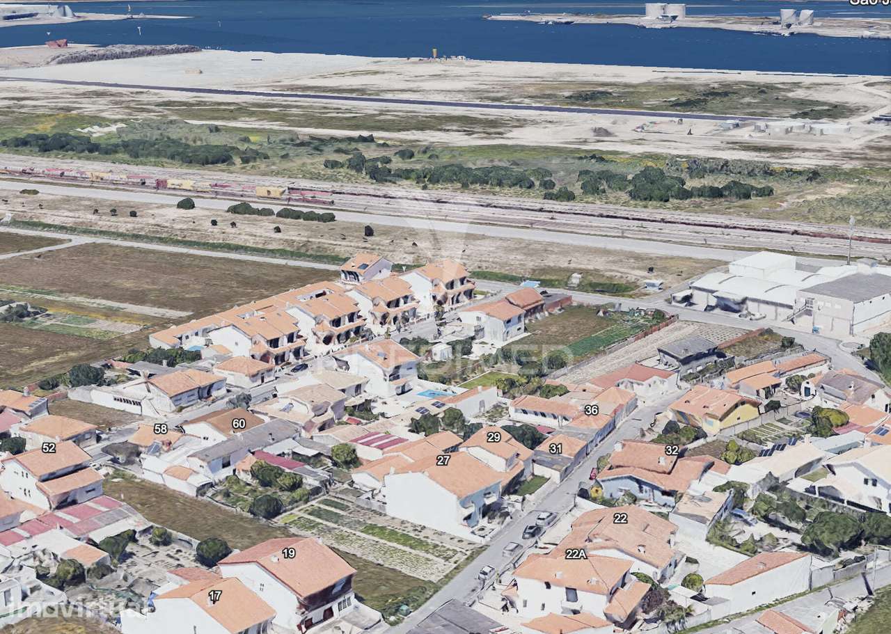 Terreno com Excelente Localização entre a Gafanha da Nazaré e a Praia - Grande imagem: 4/4