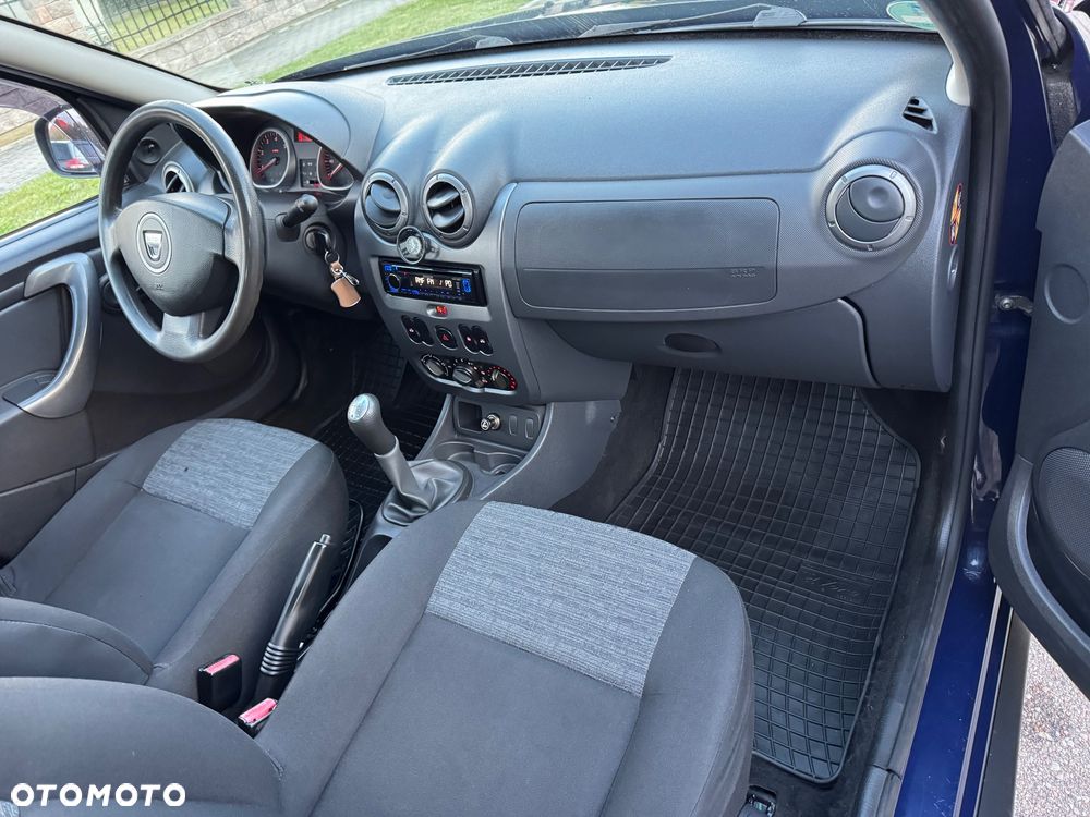 Dacia Duster 1.6 16V 105 4x2 Celebration - 26