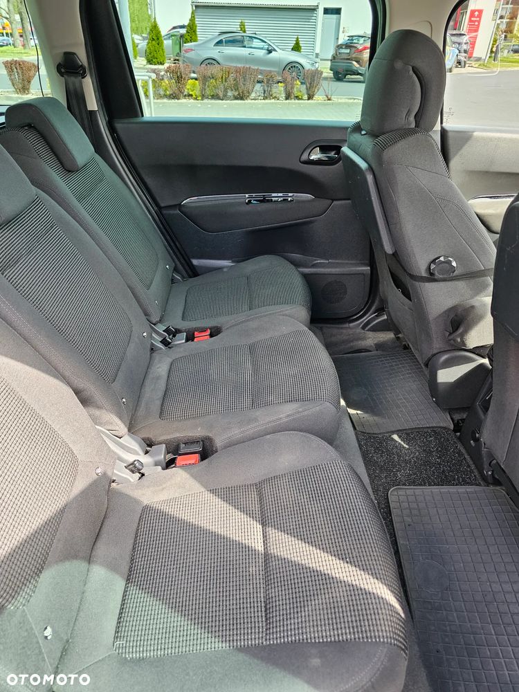 Peugeot 5008 HDI 115 Allure - 15