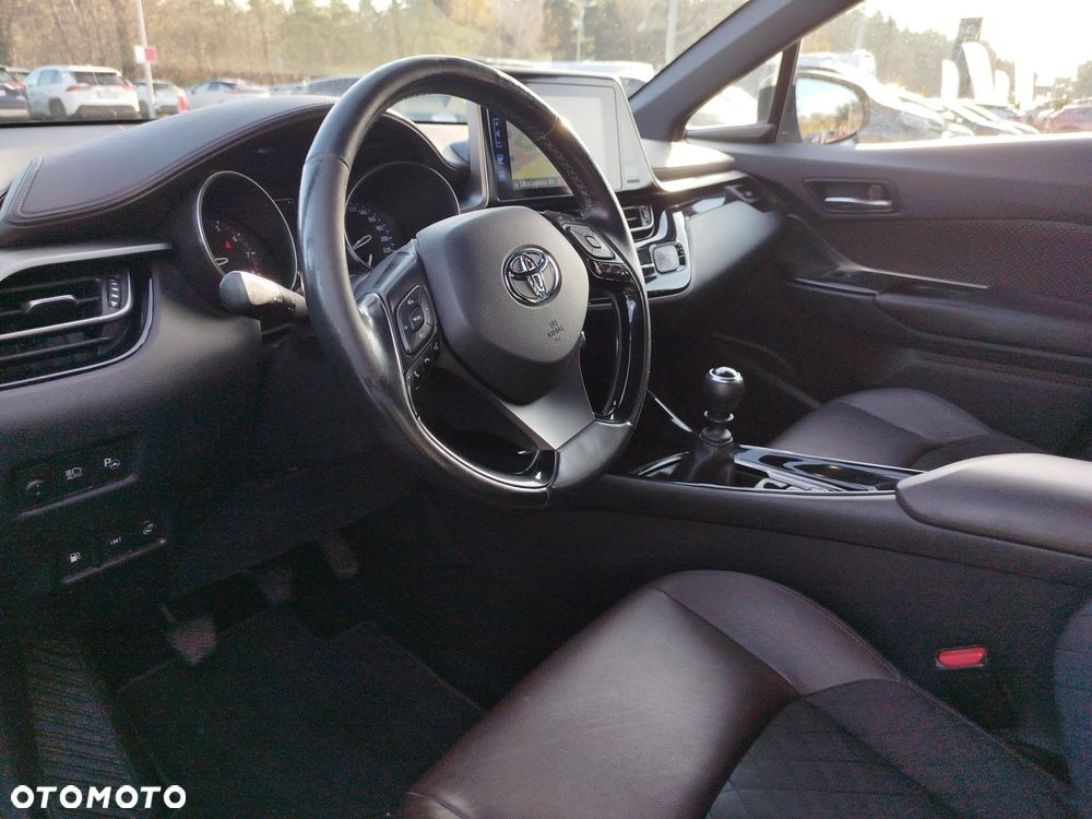 Toyota C-HR - 10