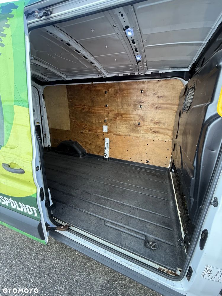 Ford Transit - 12