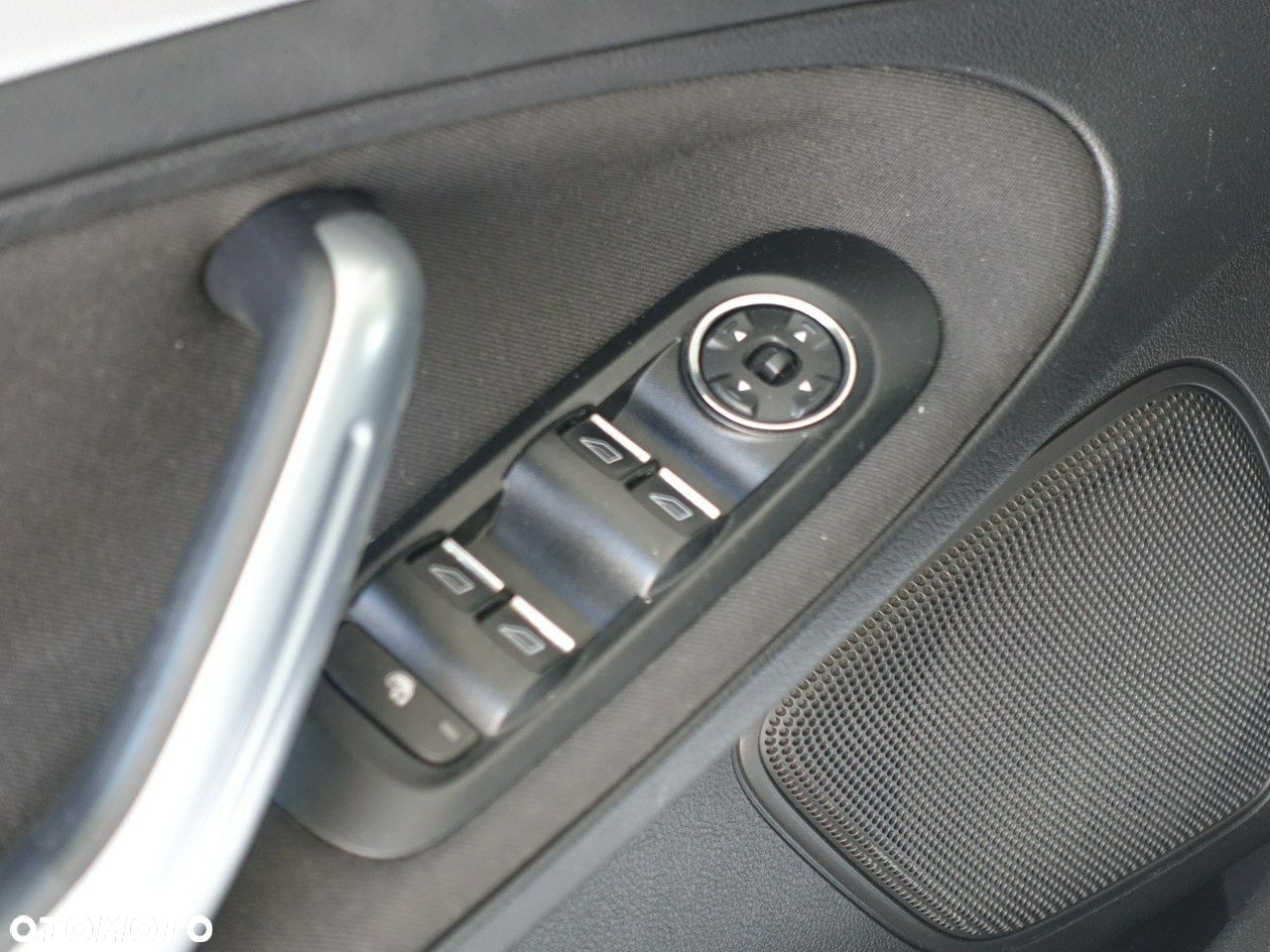 Ford S-Max - 14
