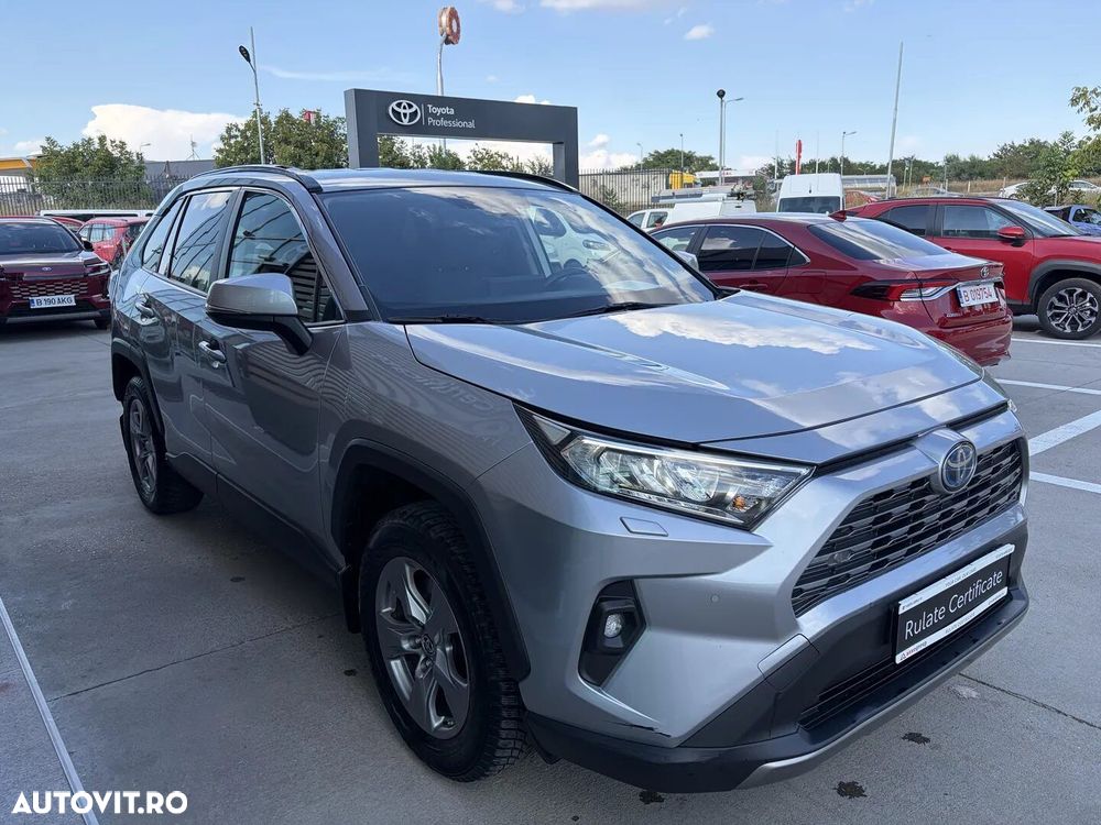 Toyota RAV4 - 8