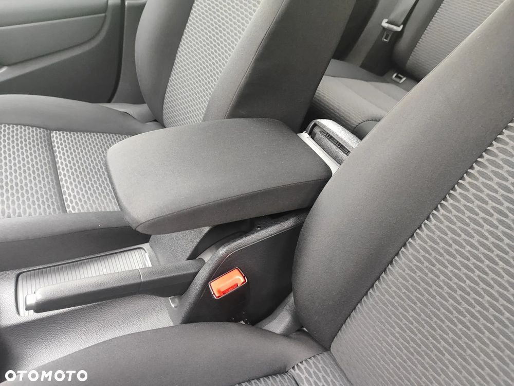 Volkswagen Golf 1.6 Edition - 22