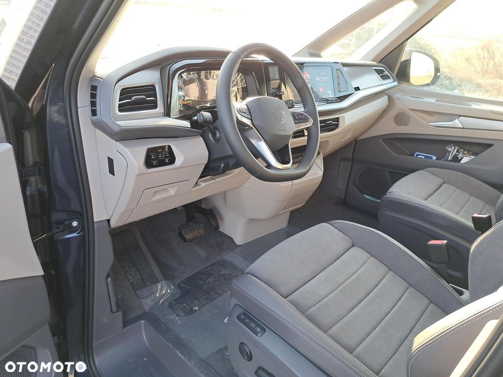 Volkswagen multivan Life L2 silnik: 2,0 l TDI SCR 110 kW/150KM  7-biegowa DSG rozstaw osi: 3124 mm - 9