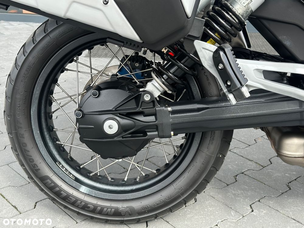 Moto Guzzi V85 - 6