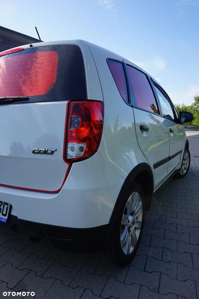 Mitsubishi Colt - 17