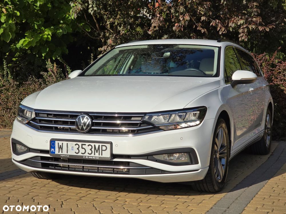 Volkswagen Passat Variant 2.0 TDI EVO Elegance DSG - 17