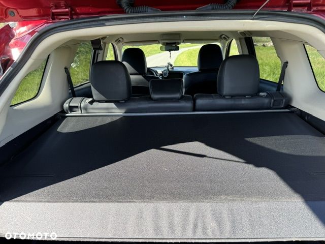 Mitsubishi Outlander - 13