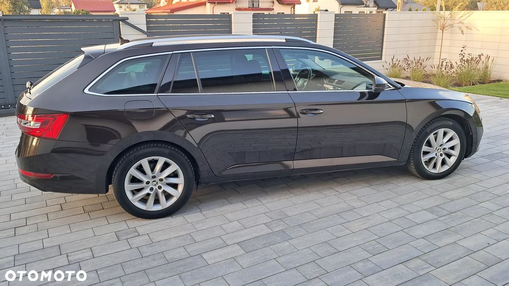 Skoda Superb 1.5 TSI Plug-in Hybrid L&K DSG - 4