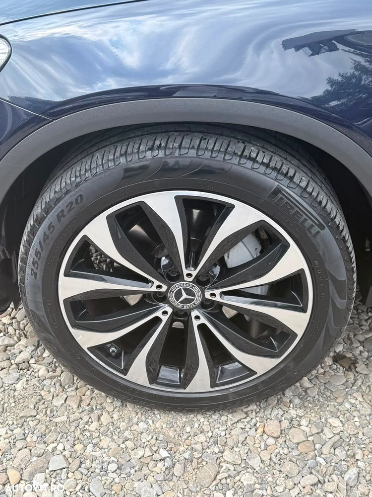 Mercedes-Benz GLC - 15
