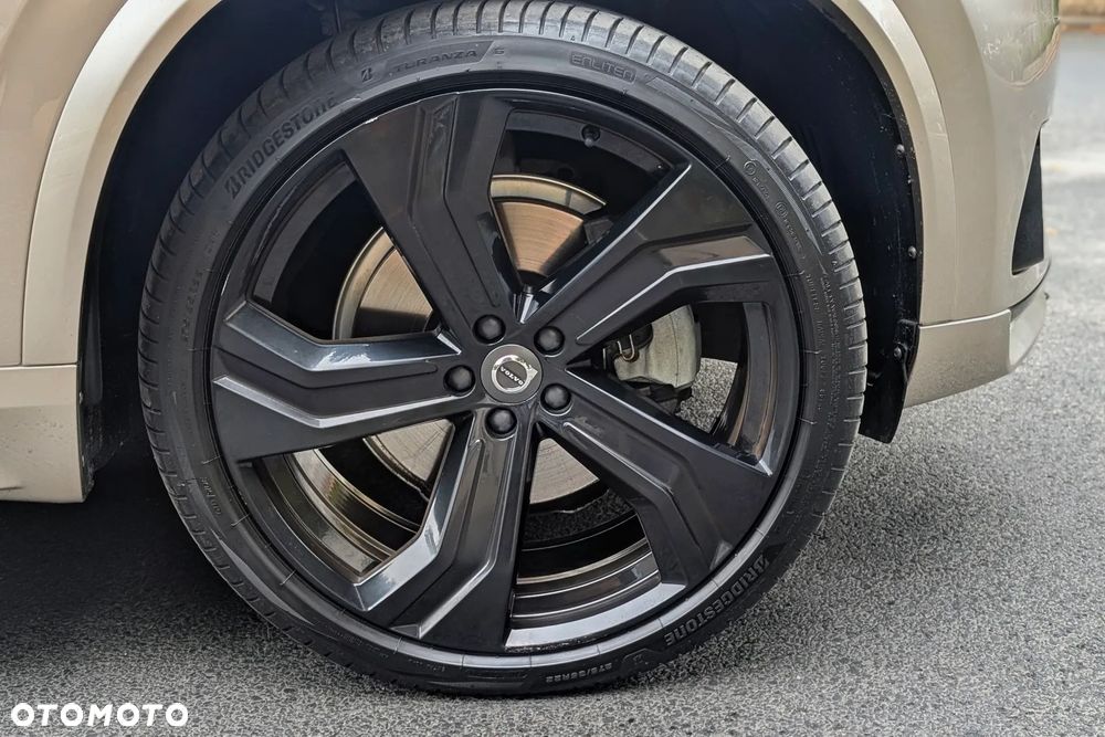 Volvo XC 90 B5 D AWD Ultimate Dark - 12