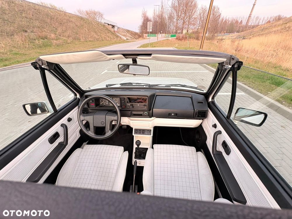 Volkswagen Golf - 11