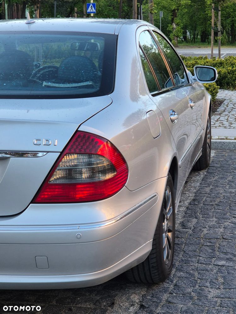 Mercedes-Benz Klasa E 200 CDI Classic - 4