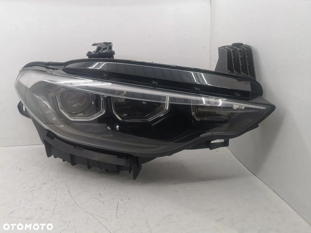 Lampa prawy przód Fiat Tipo soczewka H7 + LED prawa przednia