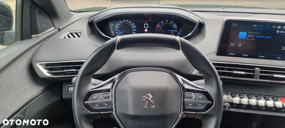 Peugeot 3008 - 11