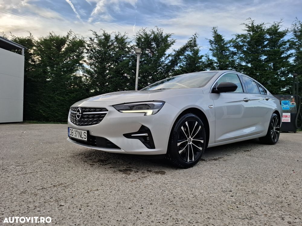 Opel Insignia 2.0 Start/Stop Aut. 4X4 Elegance - 2