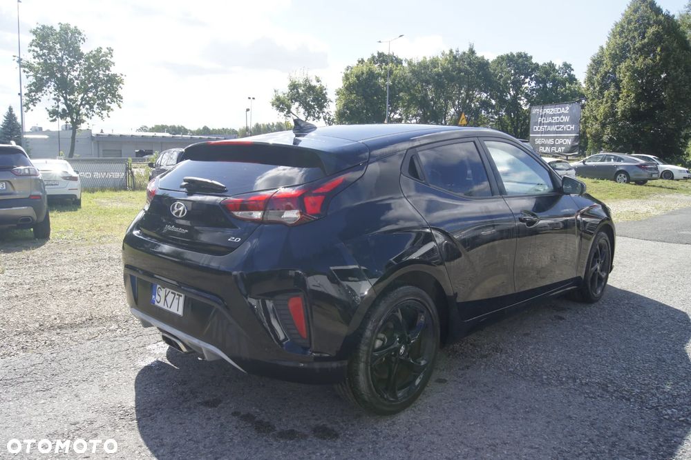 Hyundai Veloster - 5