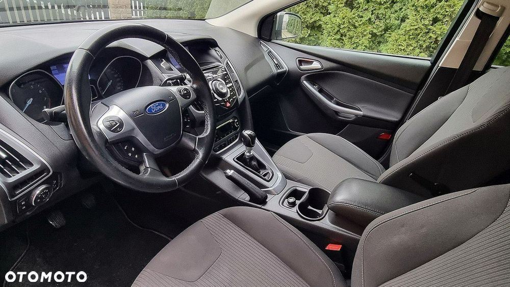 Ford Focus - 13
