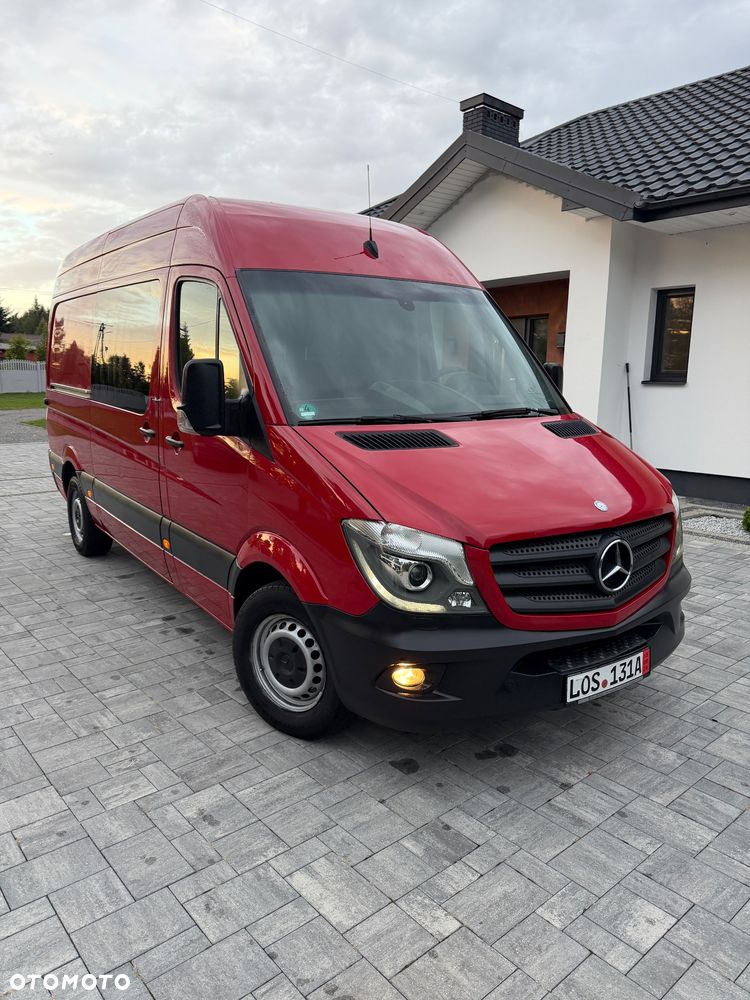 Mercedes-Benz Sprinter - 2