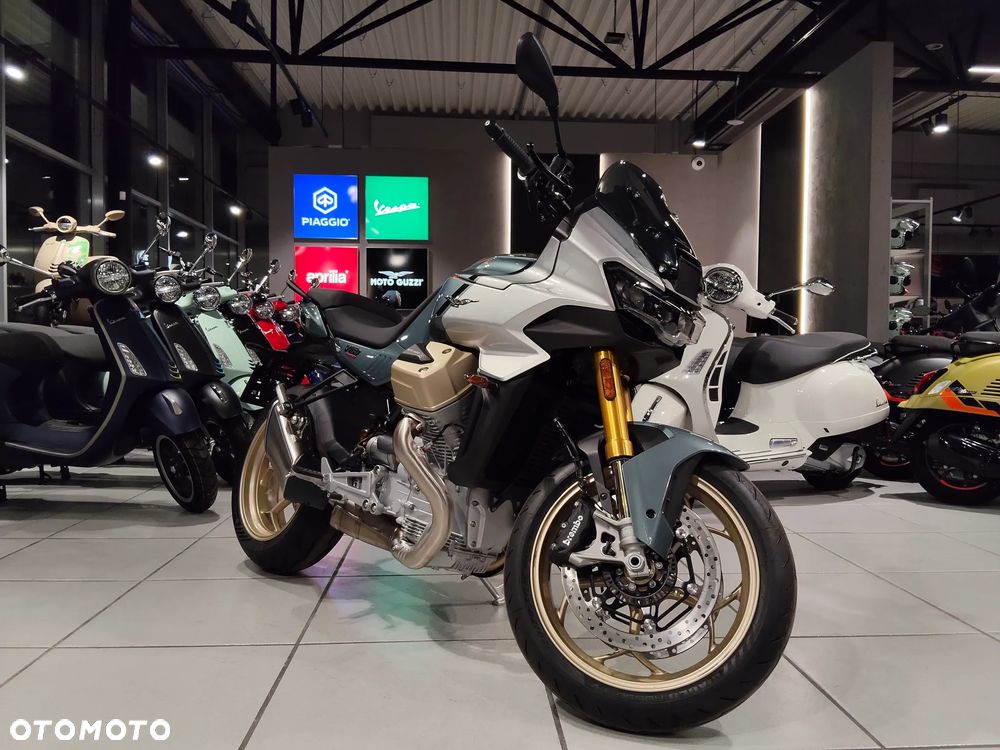 Moto Guzzi V100 Mandello - 2