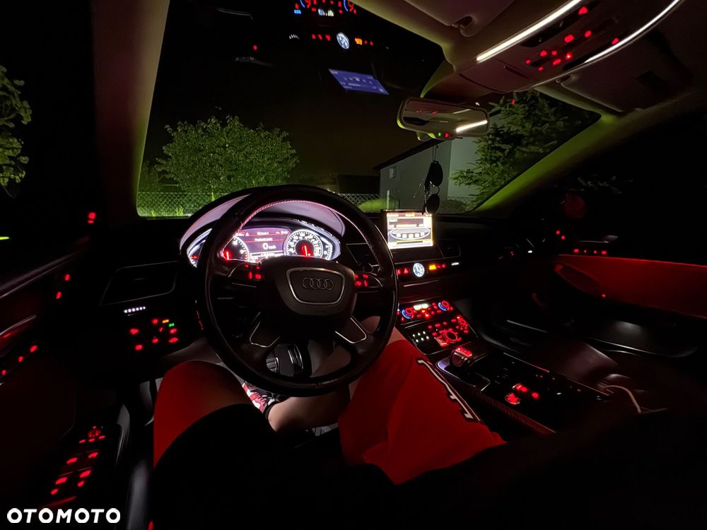 Audi A8 4.2 FSI L Quattro - 16