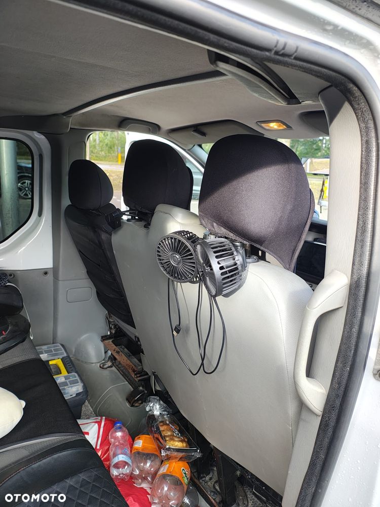 Opel Vivaro - 11