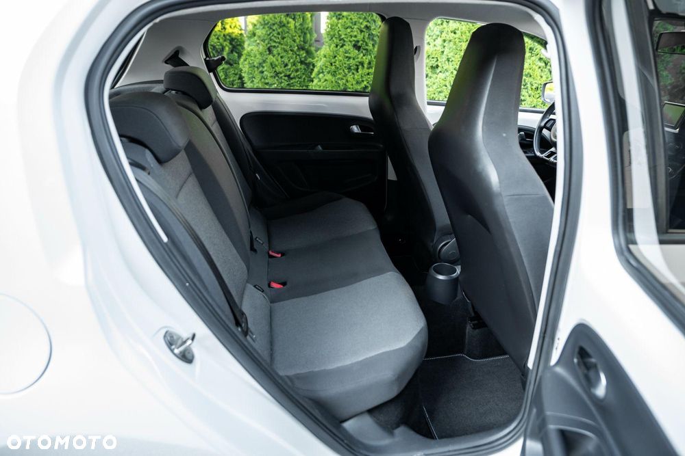 Volkswagen up! - 18