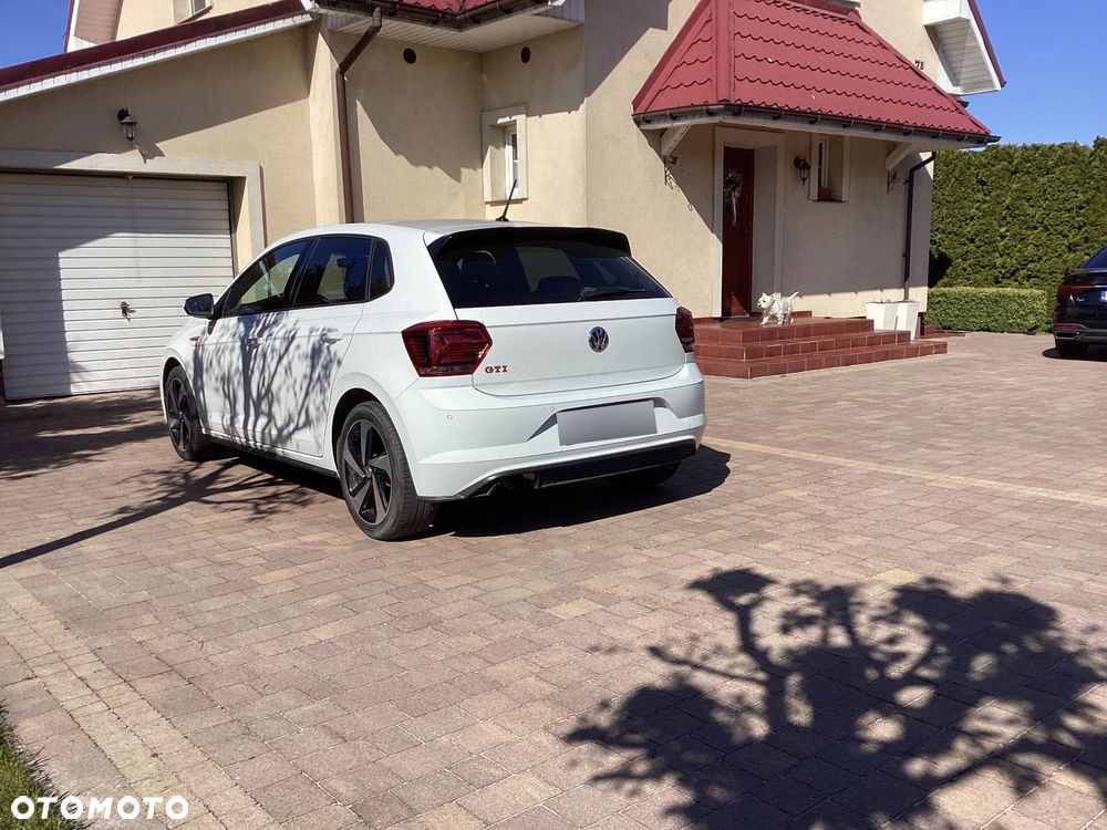 Volkswagen Polo 2.0 TSI DSG GTI - 3