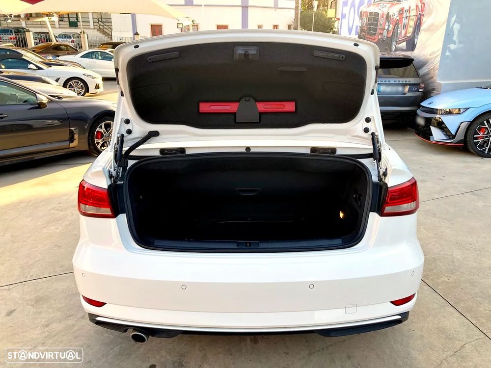 Audi A3 Cabrio 1.6 TDI (clean diesel) Attraction - 29