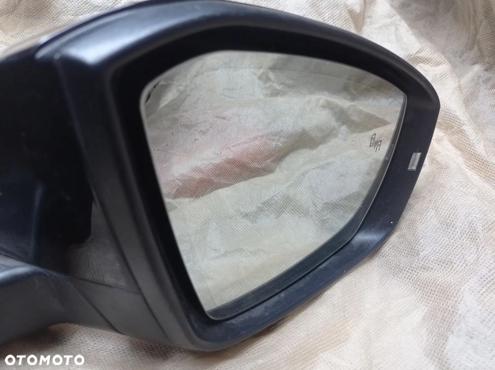 Lusterko octavia 3 III 5e asystent fotochrom 11 15+2 - 4
