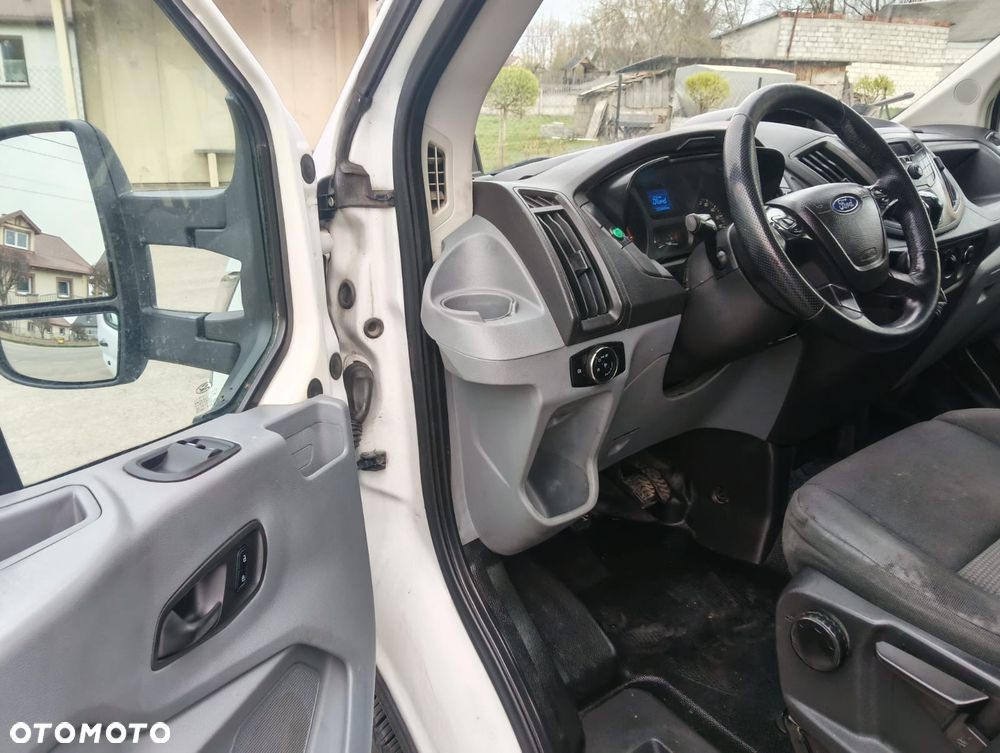 Ford Transit - 13