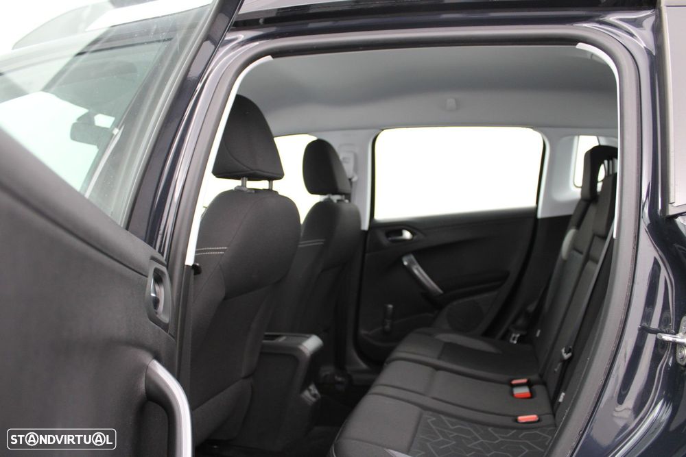 Peugeot 2008 1.2 PureTech Allure - 21