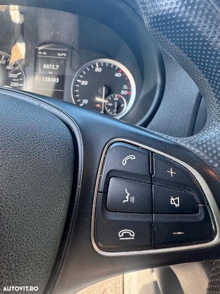 Mercedes-Benz VITO - 21