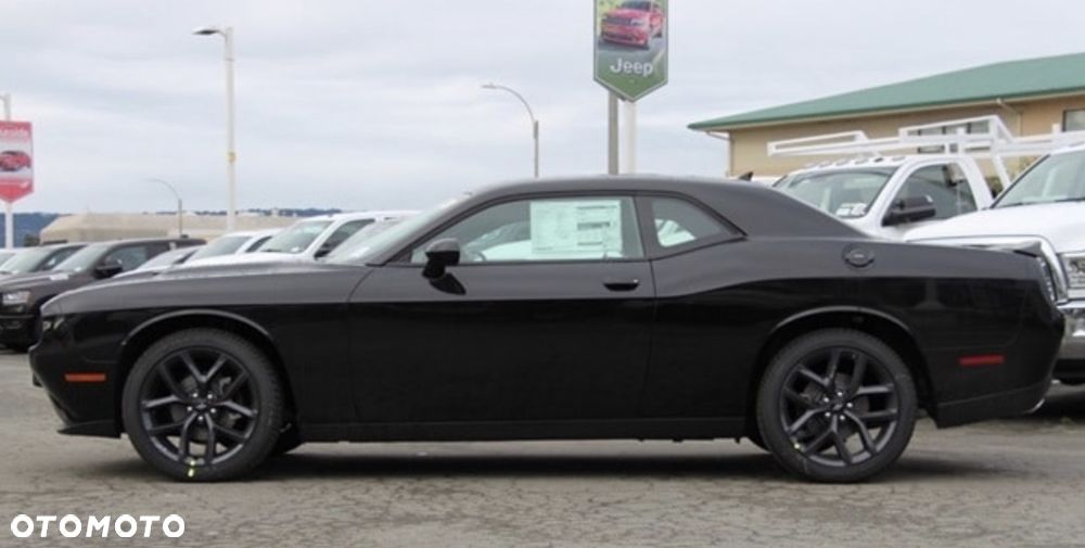 Dodge Challenger - 39