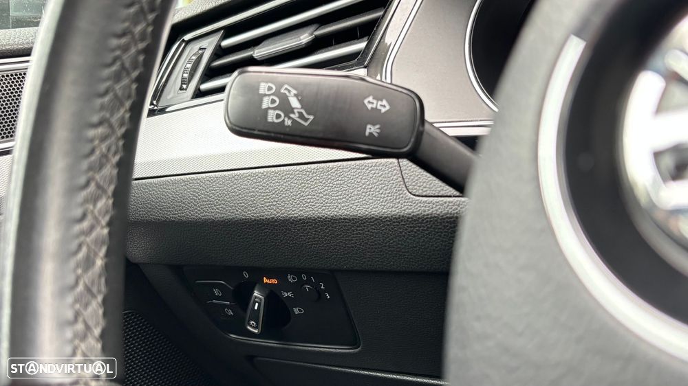 VW Passat Variant 2.0 TDi Highline DSG - 9