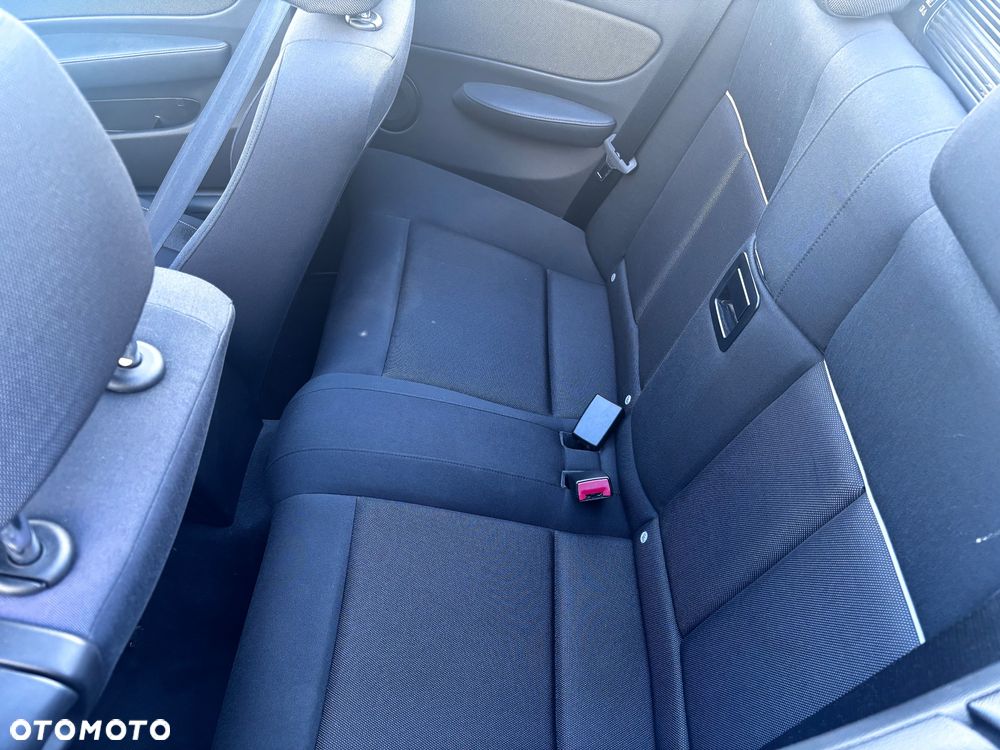 BMW Seria 1 120i - 6