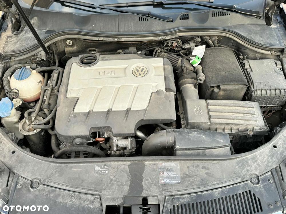 Volkswagen Passat 2.0 TDI Comfortline - 19