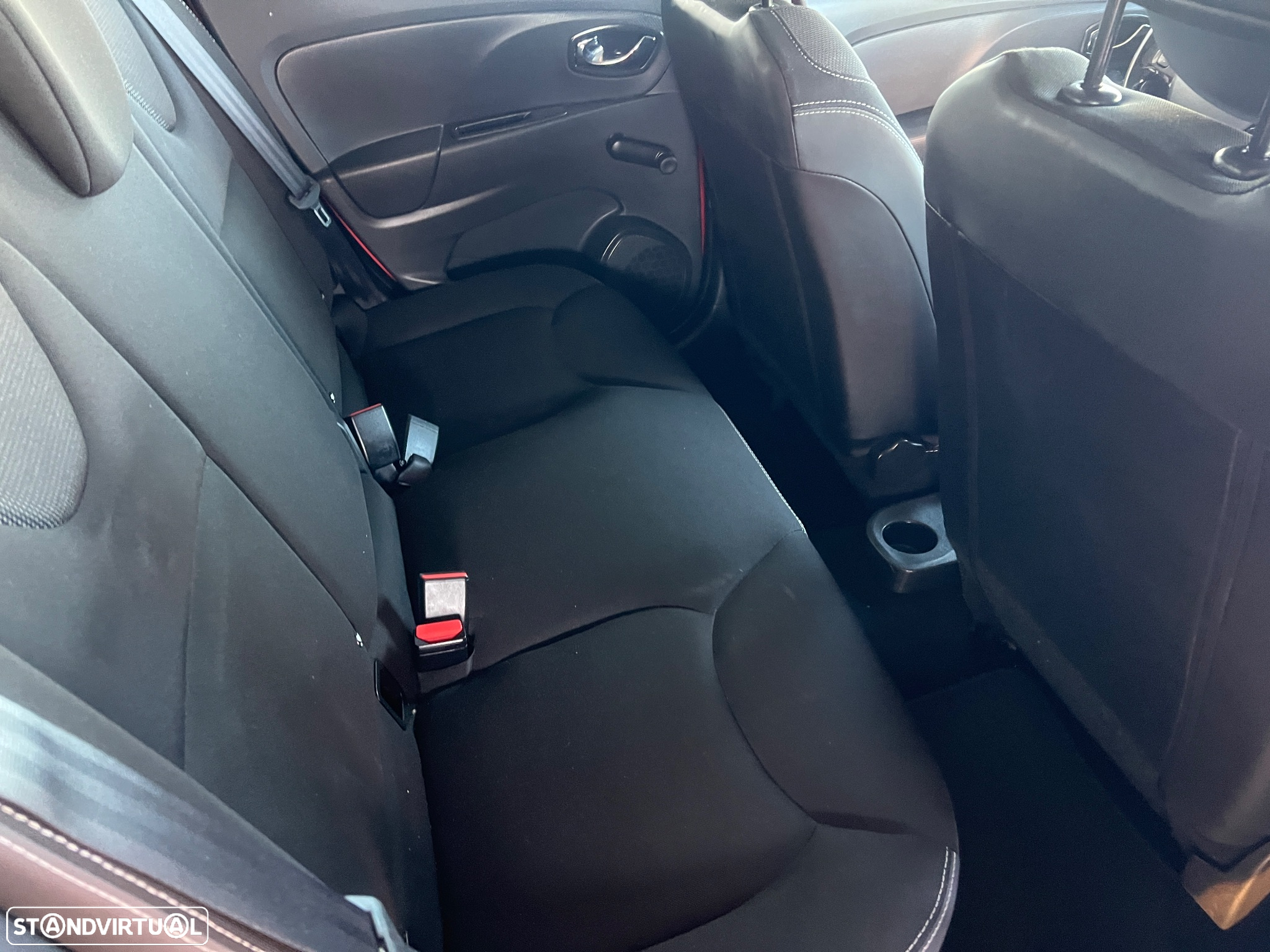 Renault Clio 0.9 TCE Dynamique S - 14