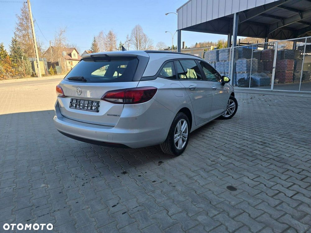 Opel Astra - 10