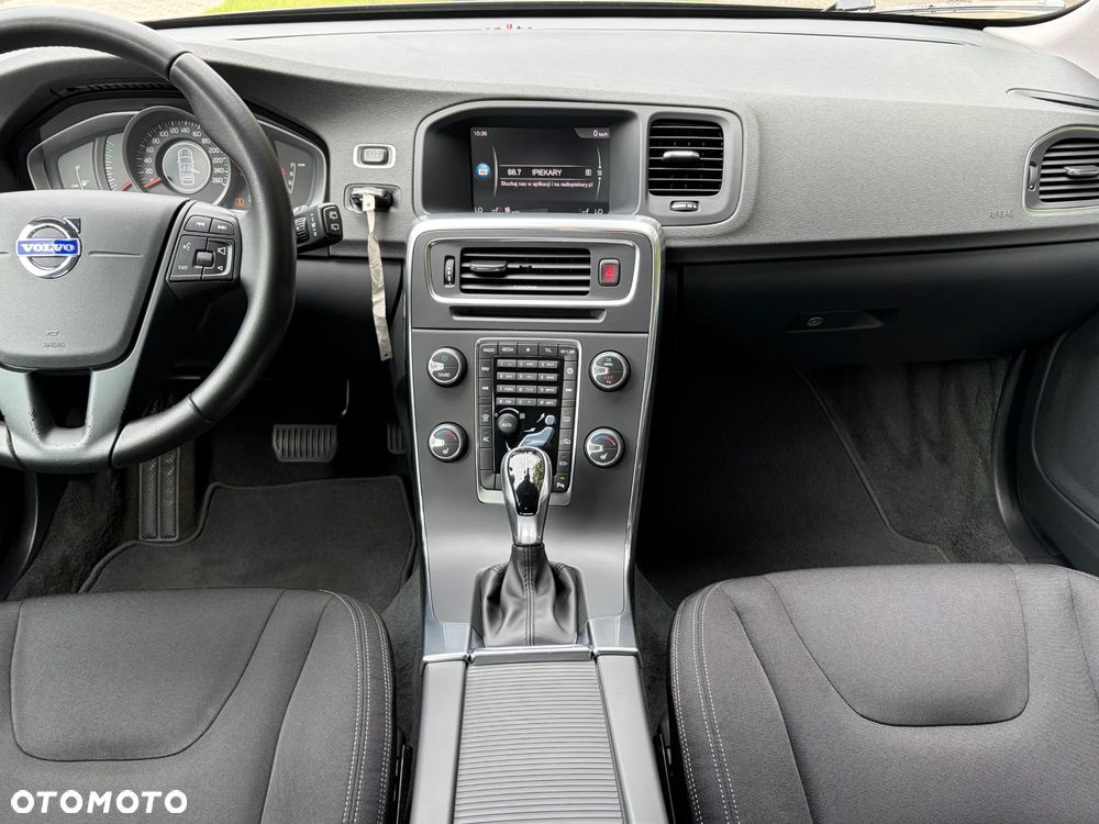 Volvo V60 D2 Geartronic Summum - 25