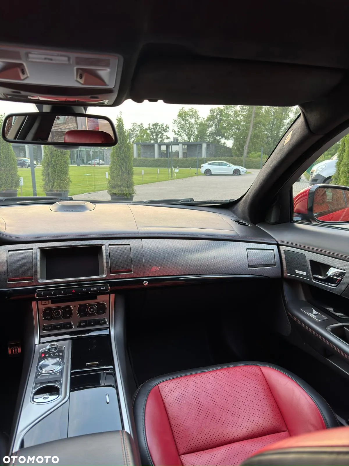Jaguar XF XFR - 18