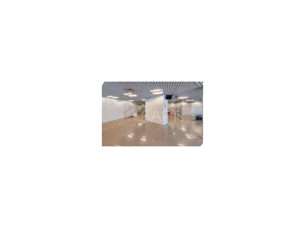 Espaço Comercial de 240m2 com 2 pisos em Rossio ao Sul do Tejo - Ab... - Grande imagem: 2/5