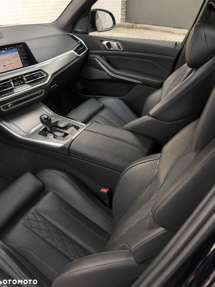 BMW X5 xDrive45e - 34