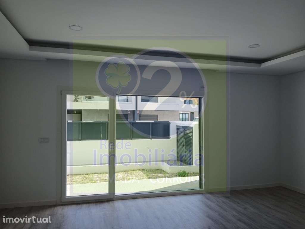 Moradia V3, Boa construção - Grande imagem: 2/9