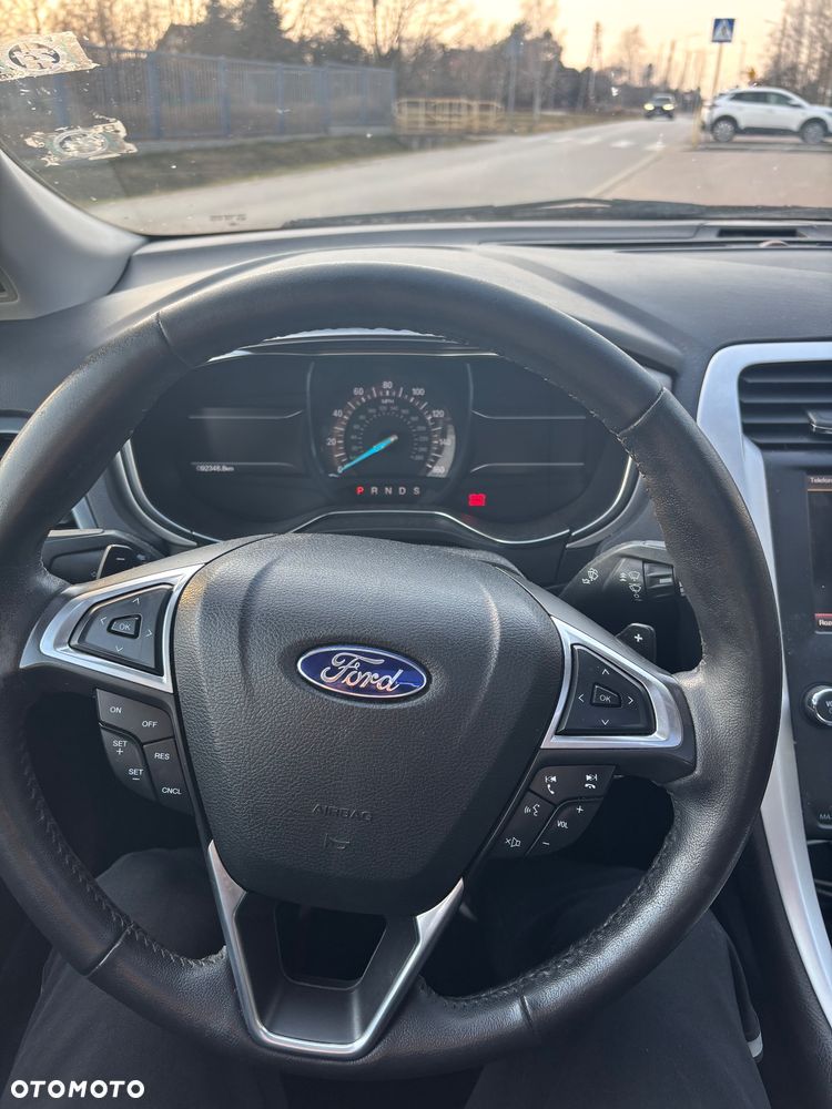 Ford Fusion - 18